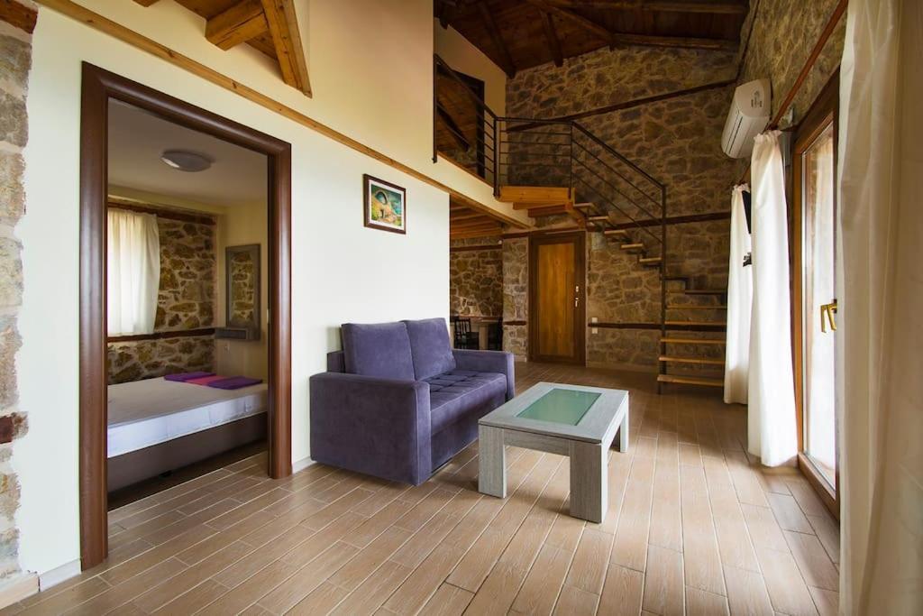 Petrini Spiti Villa Пиргадикия Екстериор снимка